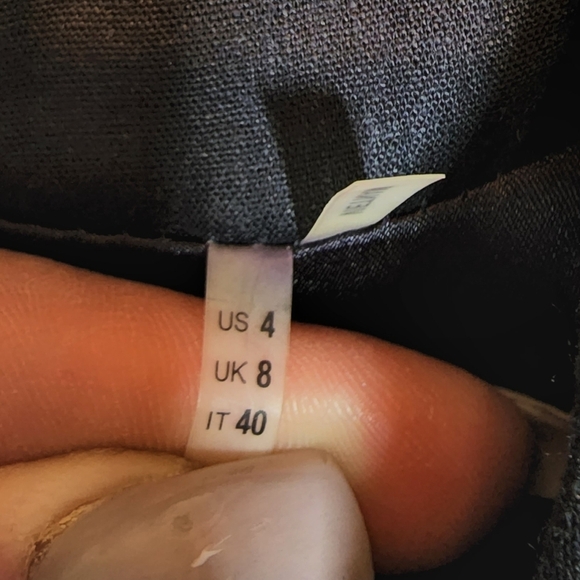 Tahari linen blend blazer - Picture 4 of 16